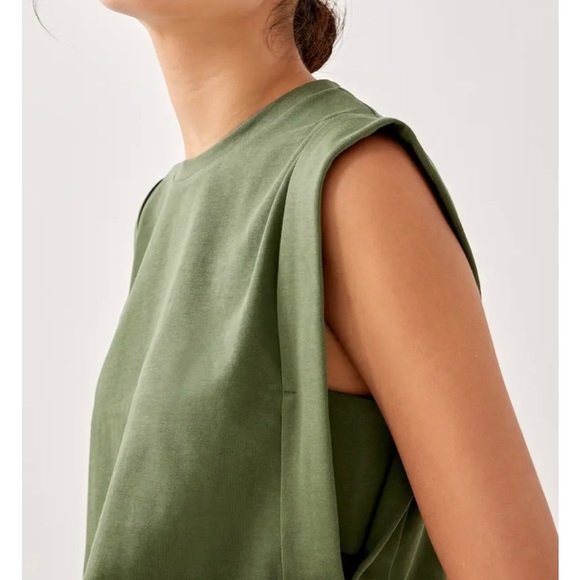 Shirt - Picture 6 of 7